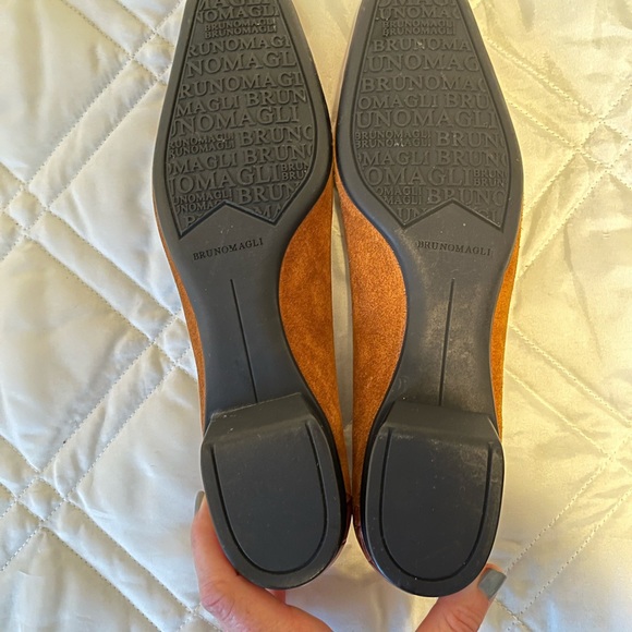 Bruno Magli Brown Suede and Leather at toe & heel.  Great shoe w/ attitude! NWOT - Picture 8 of 11